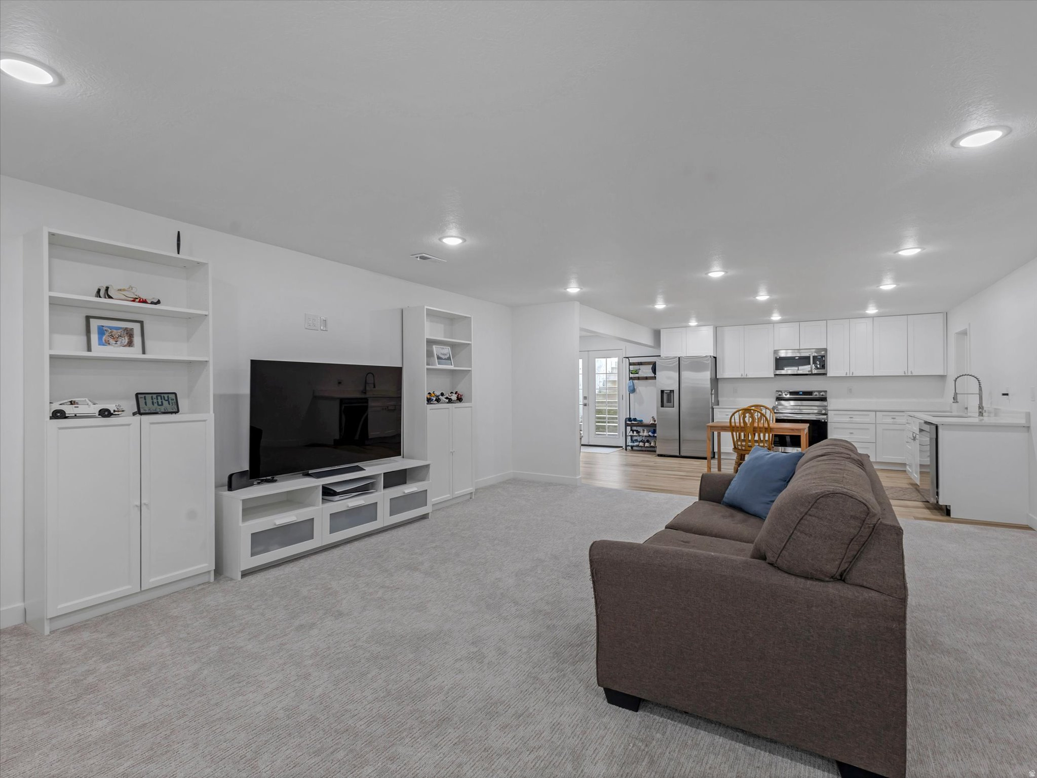 LAYTON SHORES SUBDIV - Residential