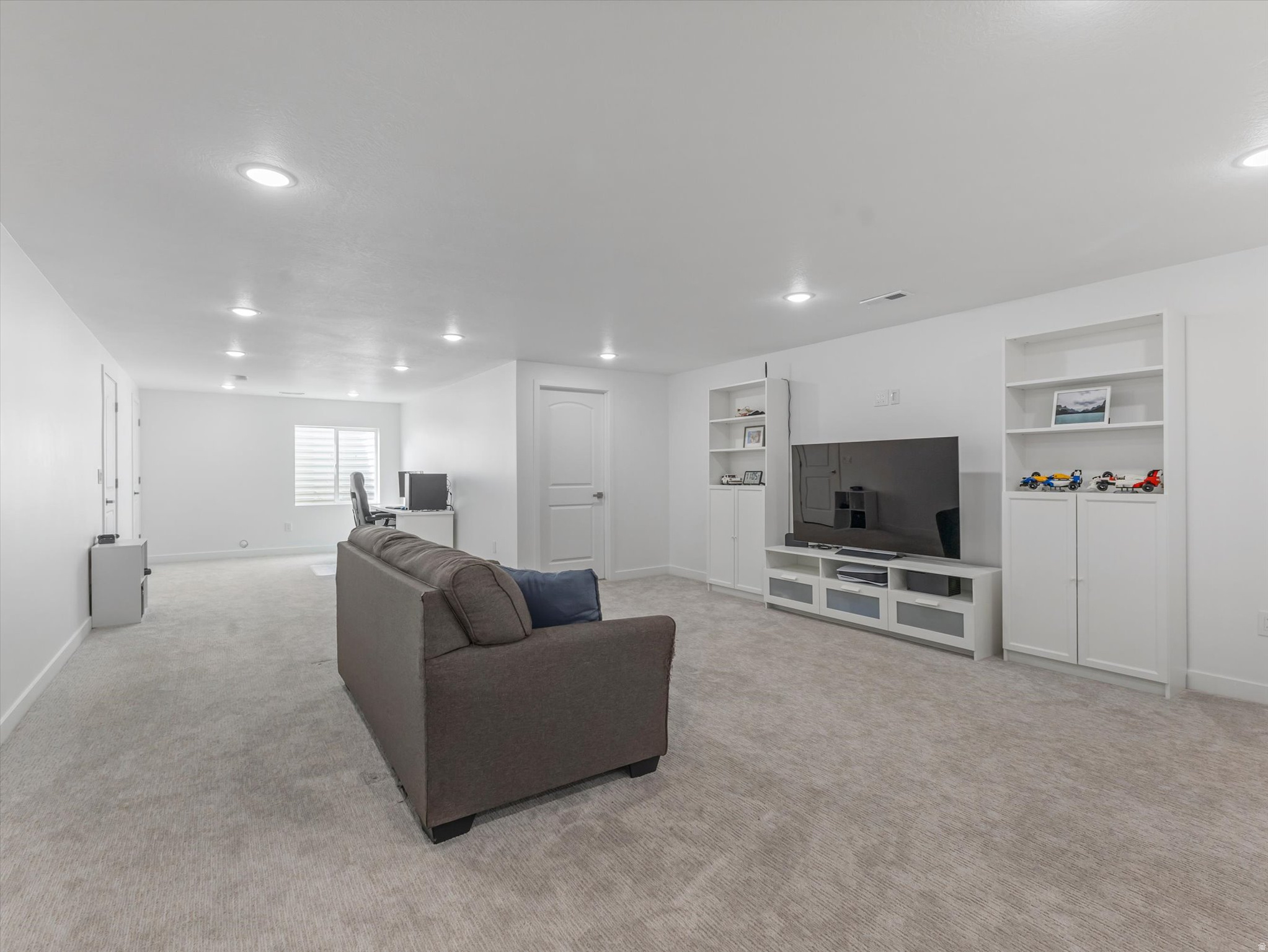 LAYTON SHORES SUBDIV - Residential