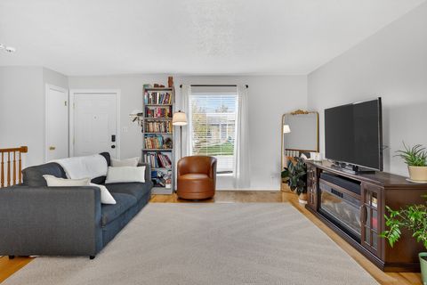 Tiny photo for 386 E PIONEER AVE S, Sandy, UT 84070 (MLS # 2123989)