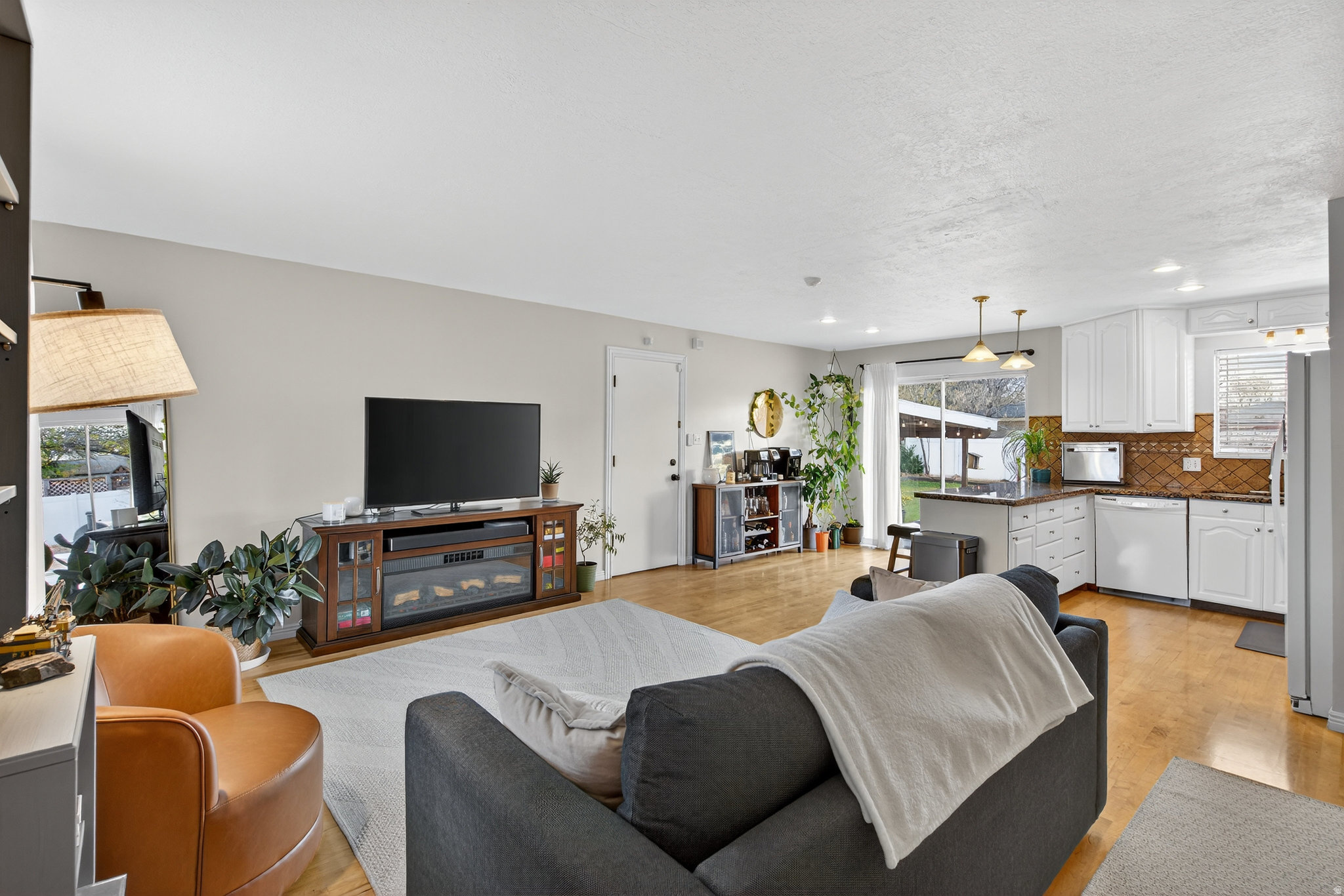 FAIROAKS - Residential