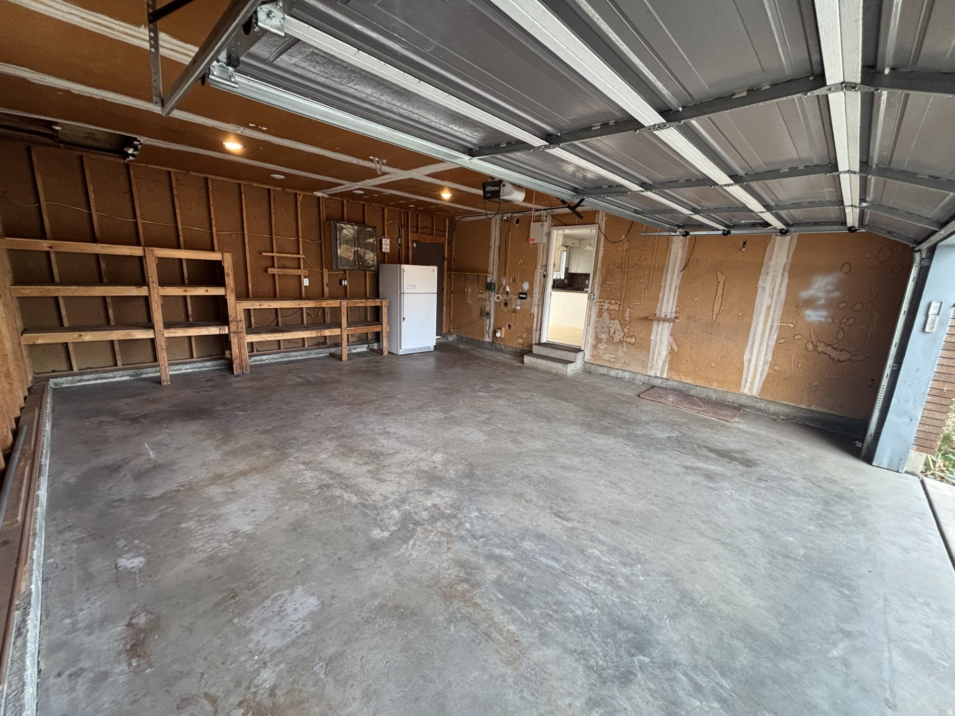 FAIROAKS - Residential