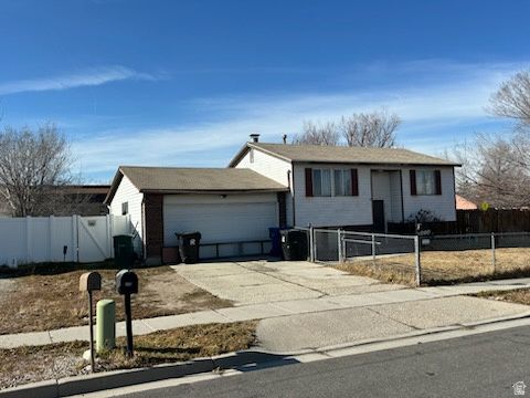 Photo of 5260 S DUKE LN, Taylorsville, UT 84129 (MLS # 2135028)
