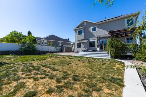Tiny photo for 1683 W PACKSADDLE CIR, Bluffdale, UT 84065 (MLS # 2158441)