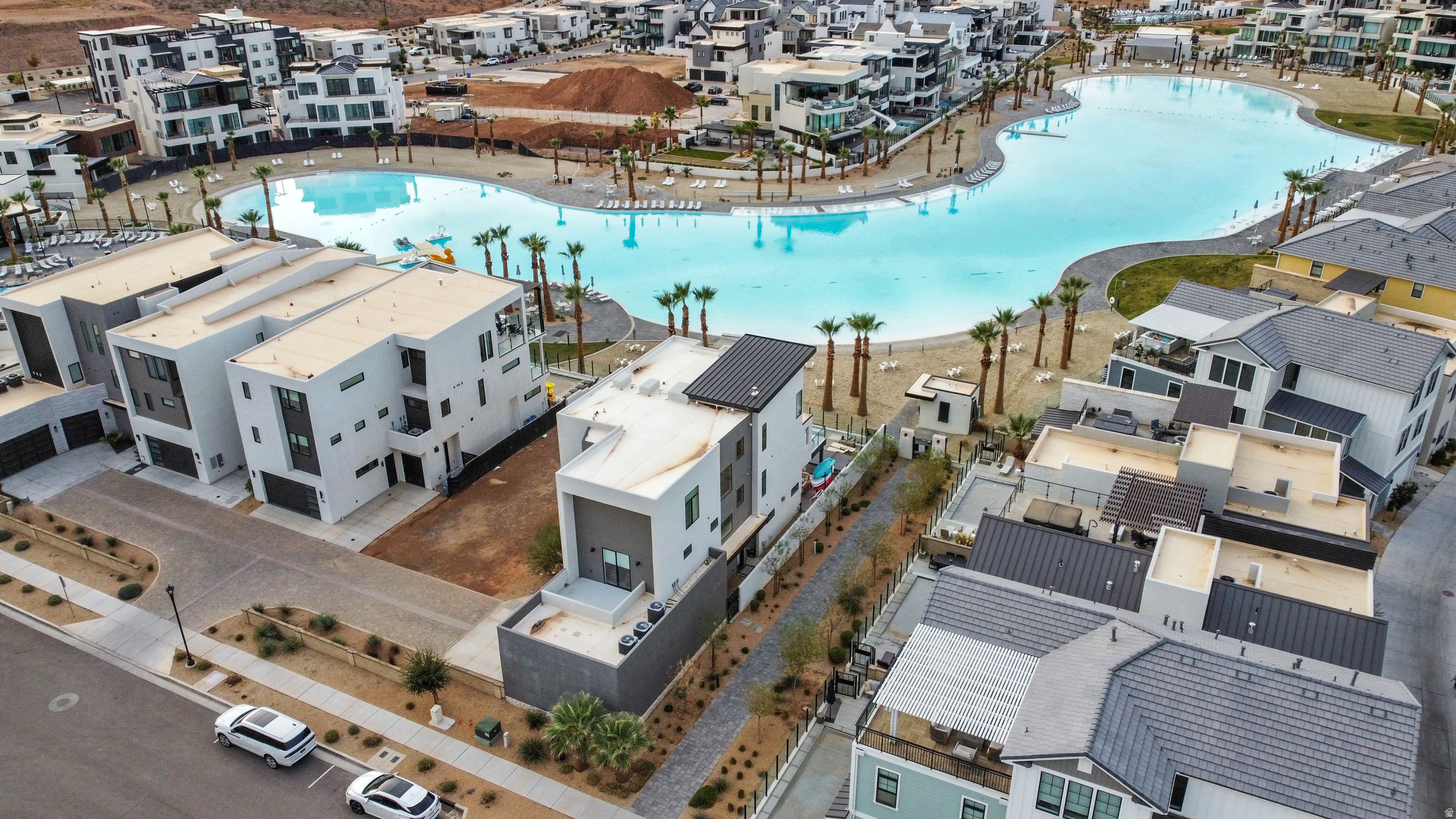 DESERT COLOR RESORT - Residential