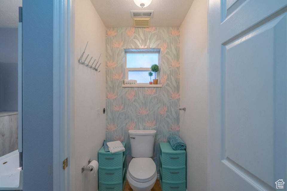 ENGLISH OAKS ESTATES - Residential