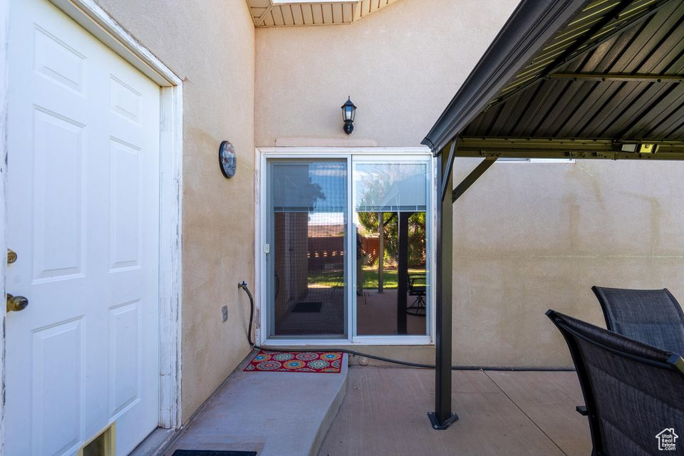 ENGLISH OAKS ESTATES - Residential
