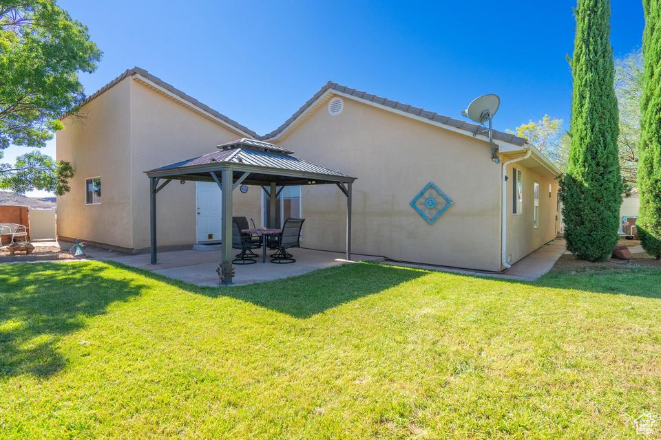 ENGLISH OAKS ESTATES - Residential