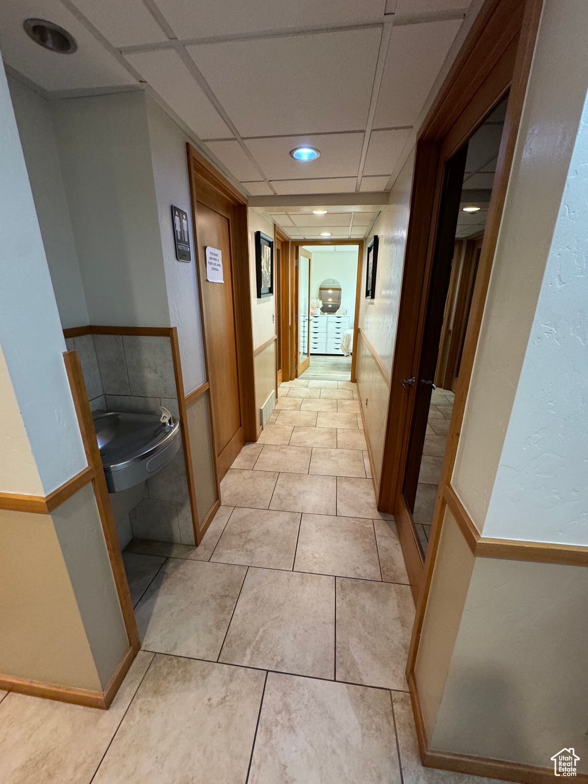 AMUNDSEN - Commercial Sale