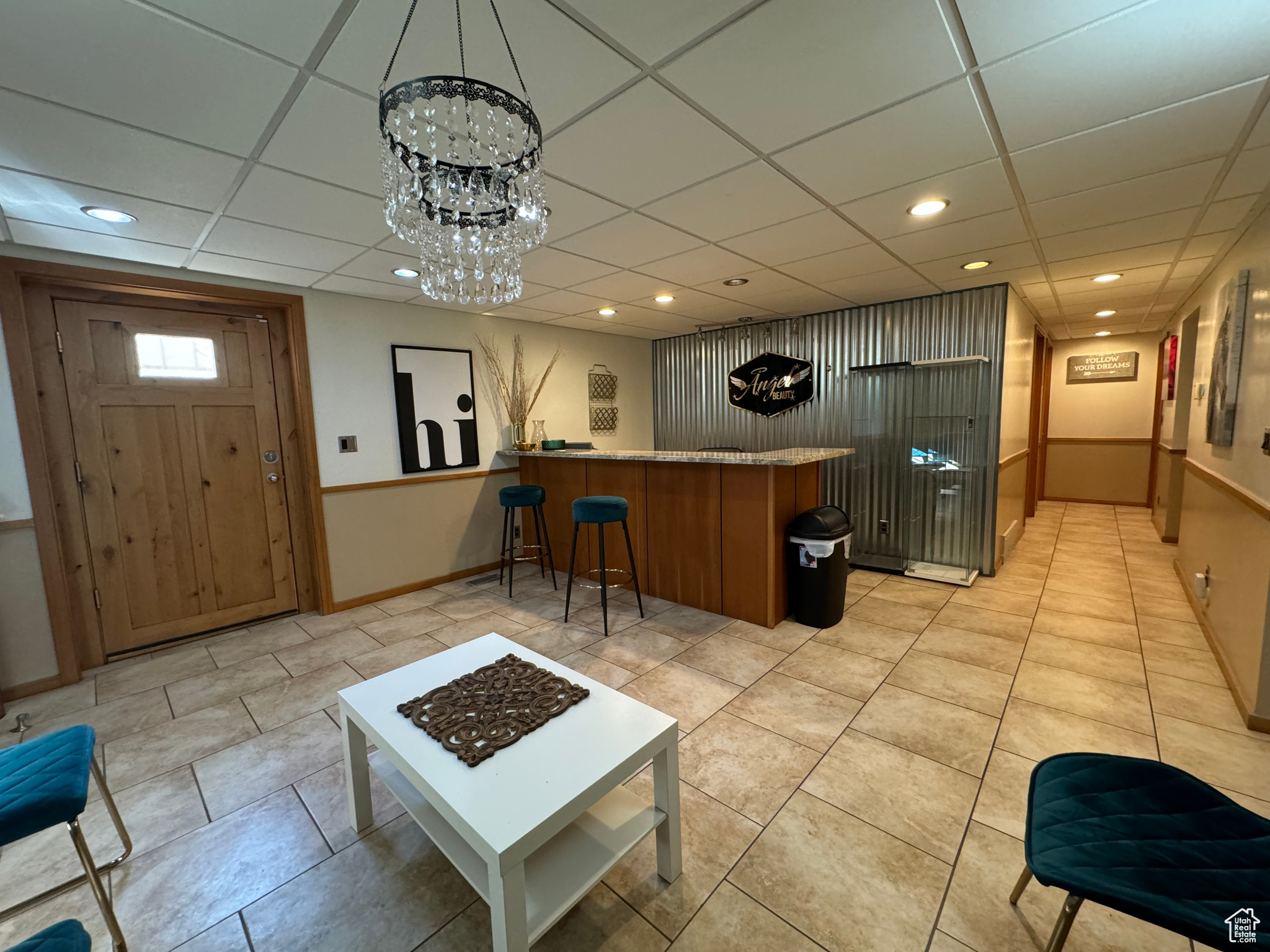 AMUNDSEN - Commercial Sale