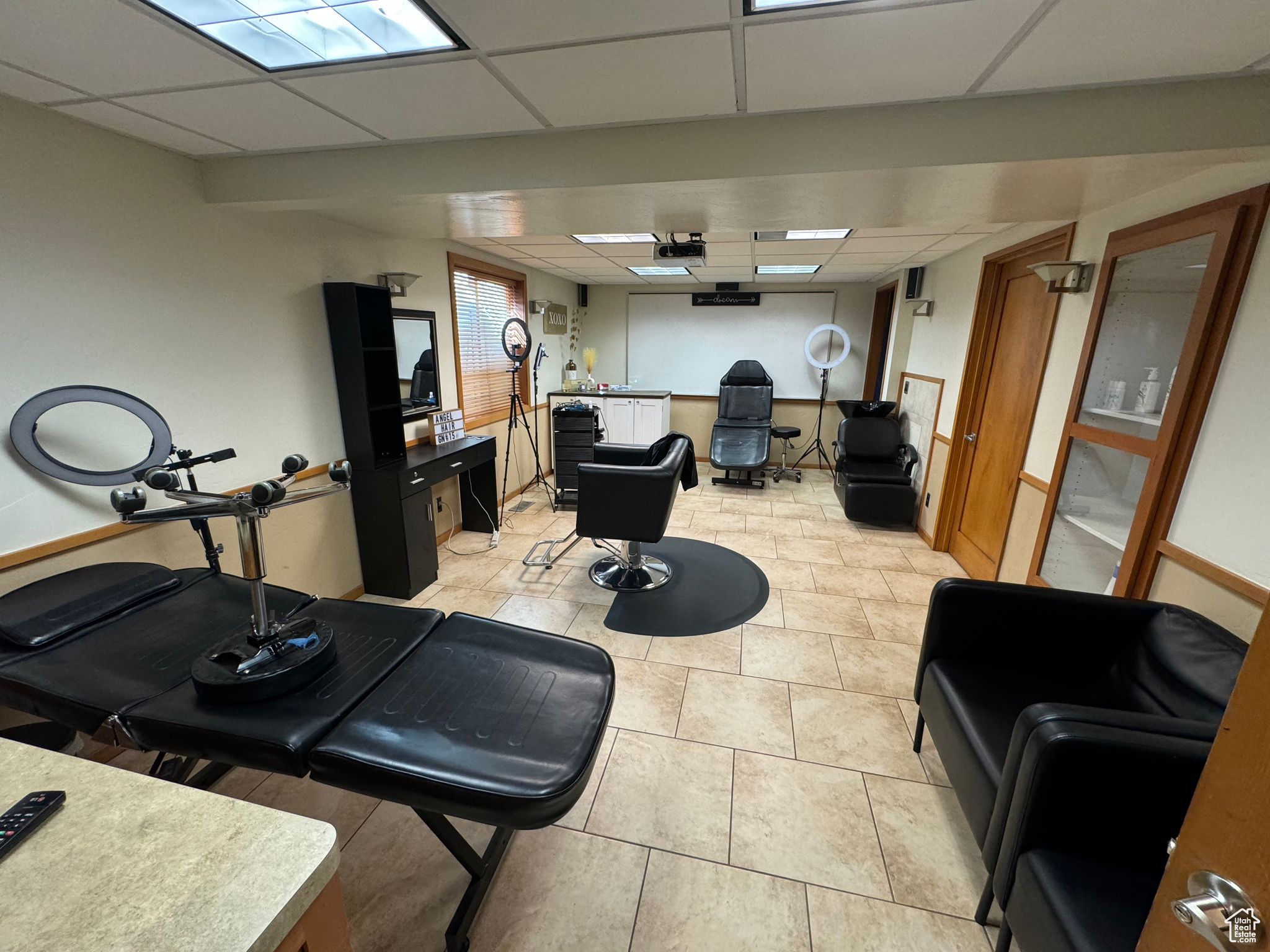 AMUNDSEN - Commercial Sale