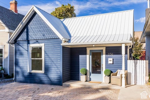 Photo of 236 S IOWA ST E, Salt Lake City, UT 84102 (MLS # 2189807)