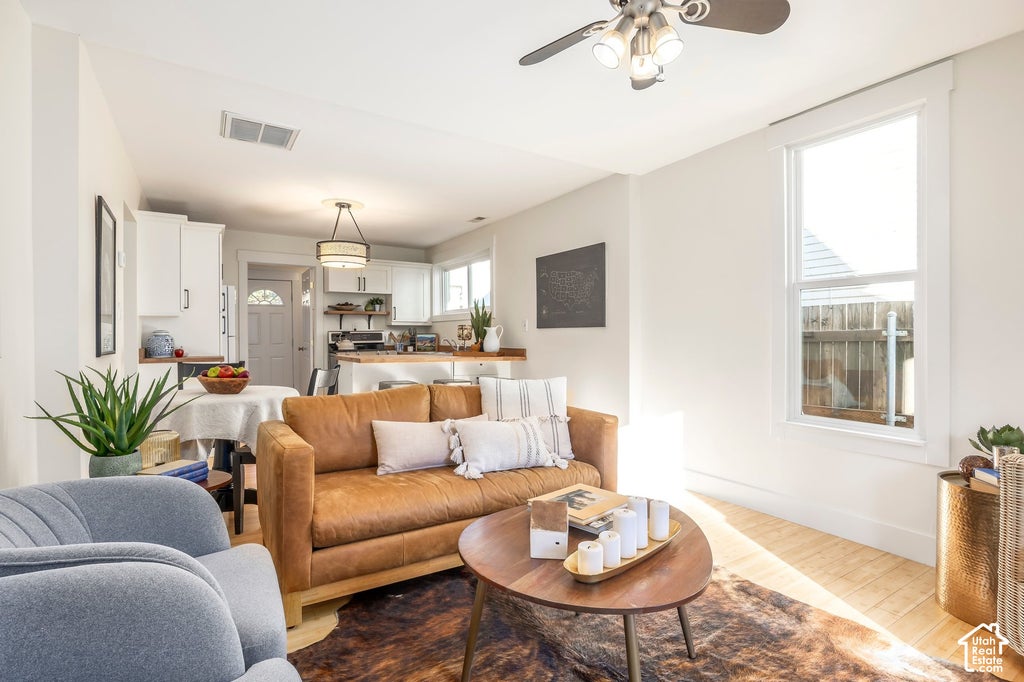 Photo of 236 S IOWA ST E, Salt Lake City, UT 84102 (MLS # 2189807)