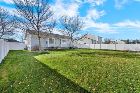 Tiny photo for 11935 S POWDER CV, Herriman, UT 84065 (MLS # 2124837)