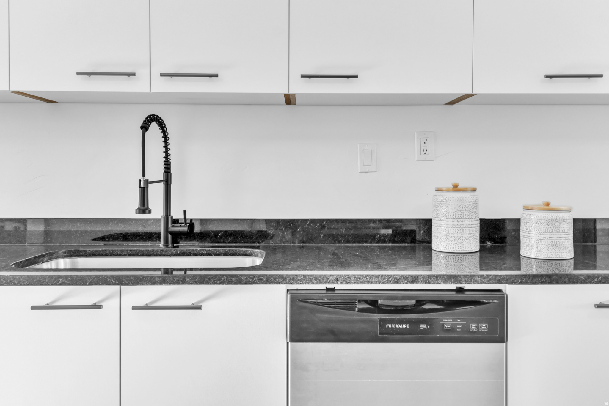 HOFFMAN HEIGHTS #11 - Residential