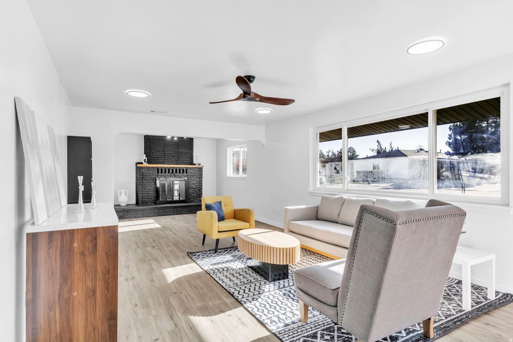 Photo of 4038 W 5580 S, Kearns, UT 84118 (MLS # 2126869)