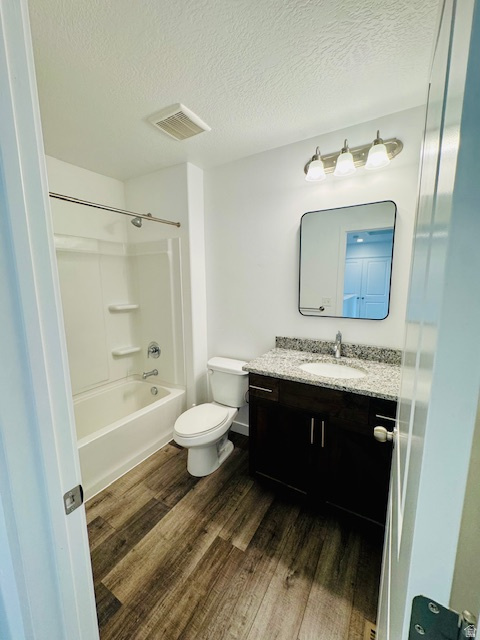 TOWNS AT MOUNTAIN VI - Residential