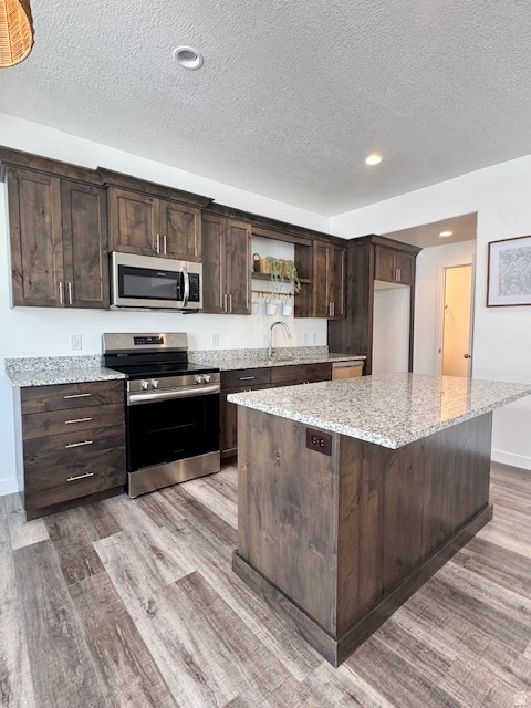 TOWNS AT MOUNTAIN VI - Residential