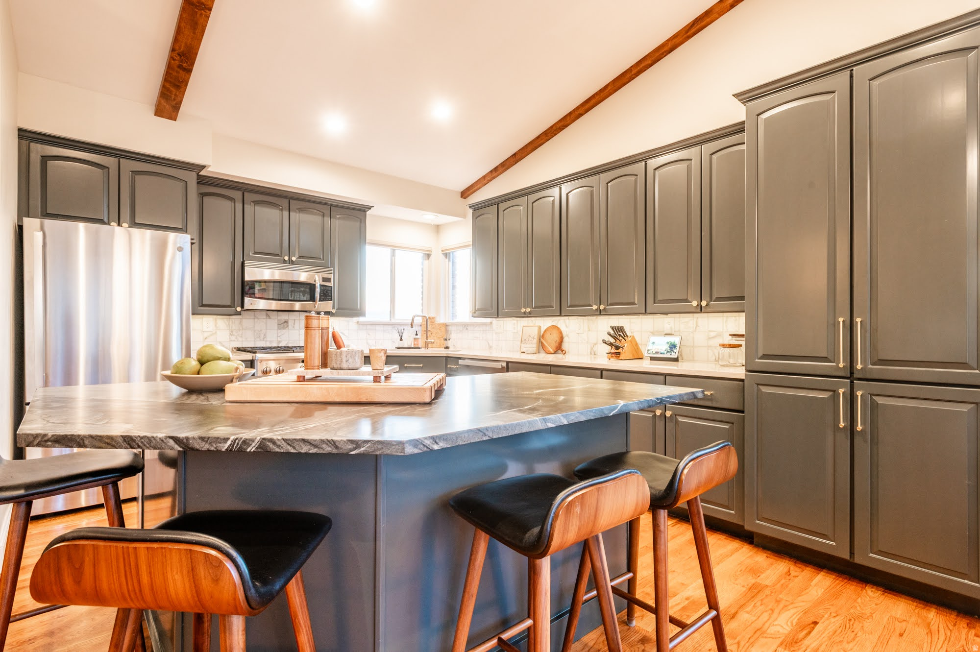 DIMPLE DELL RANCHETT - Residential