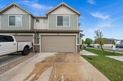Tiny photo for 217 E HUMMINGBIRD CT, Saratoga Springs, UT 84045 (MLS # 2153799)