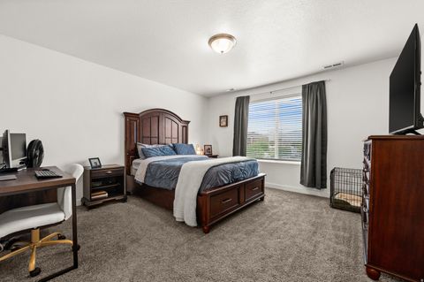 Tiny photo for 217 E HUMMINGBIRD CT, Saratoga Springs, UT 84045 (MLS # 2153799)