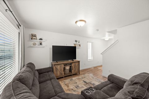 Tiny photo for 217 E HUMMINGBIRD CT, Saratoga Springs, UT 84045 (MLS # 2153799)