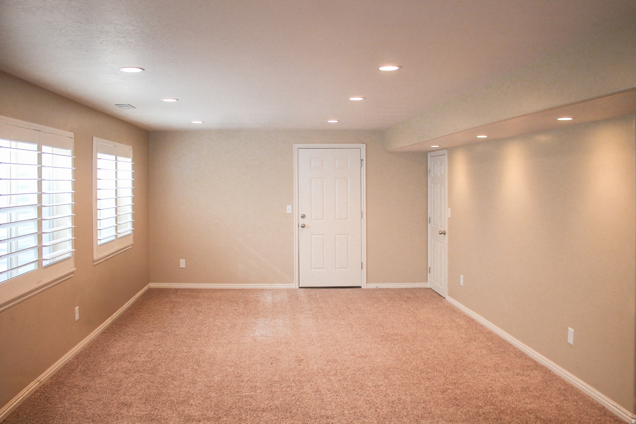 COTTAGES AT CAMELOT - Residential