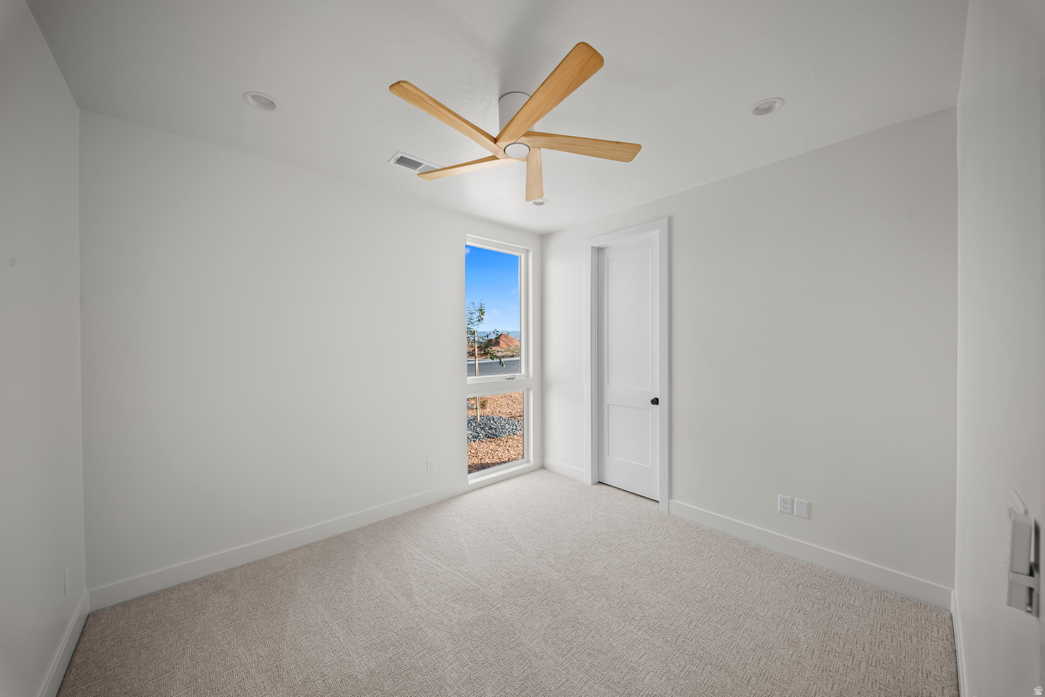 SAND HOLLOW VILLAGE - Residential