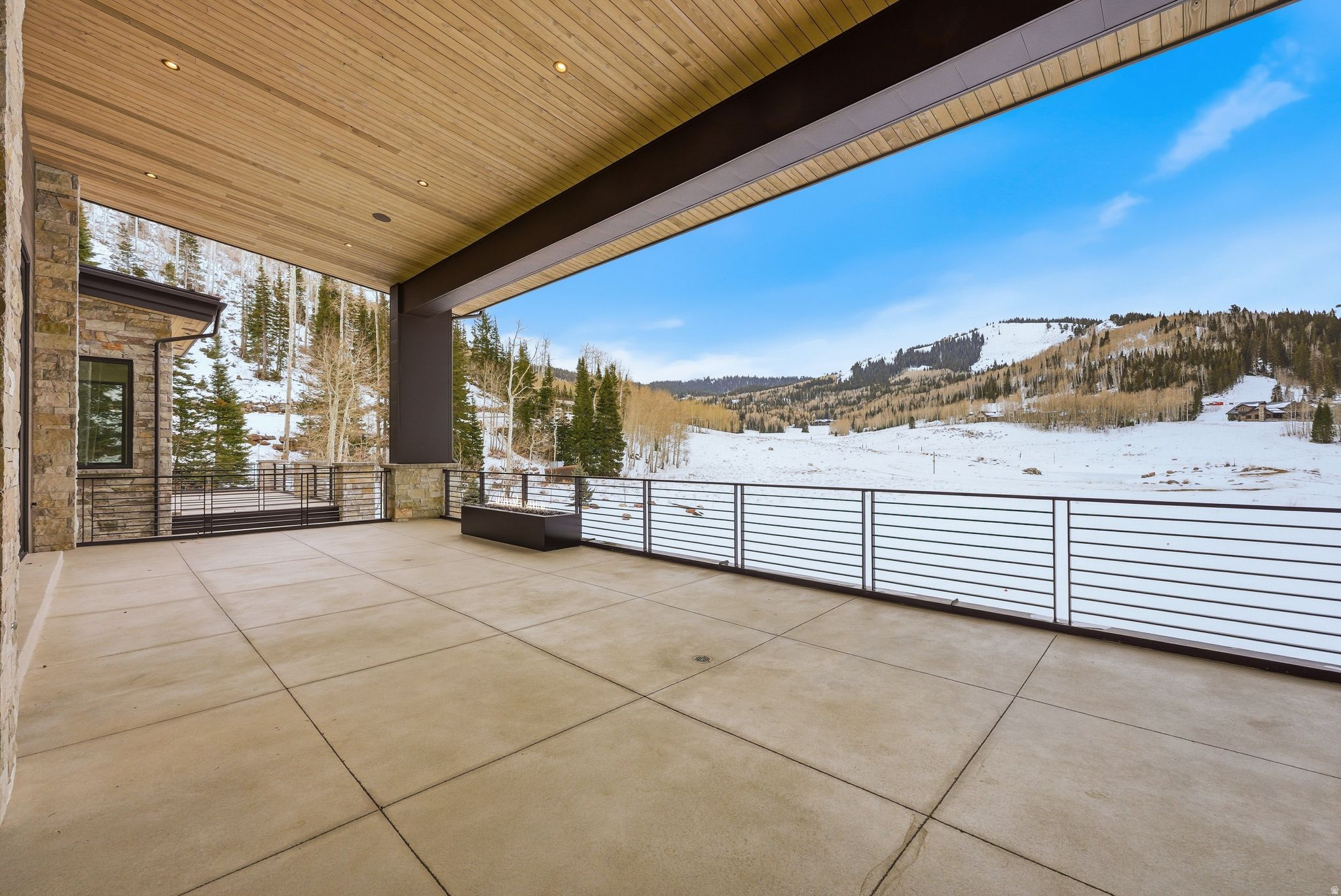 COLONY AT WHITE PINE CANYON ROAD - Residential