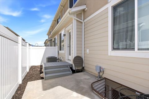 Tiny photo for 1306 W CAINE DR, Saratoga Springs, UT 84045 (MLS # 2170608)