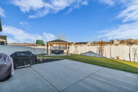 Tiny photo for 4590 N OKTOBERFEST WAY, Eagle Mountain, UT 84005 (MLS # 2124680)
