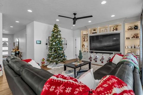 Tiny photo for 4590 N OKTOBERFEST WAY, Eagle Mountain, UT 84005 (MLS # 2124680)