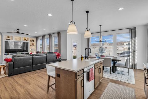 Tiny photo for 4590 N OKTOBERFEST WAY, Eagle Mountain, UT 84005 (MLS # 2124680)