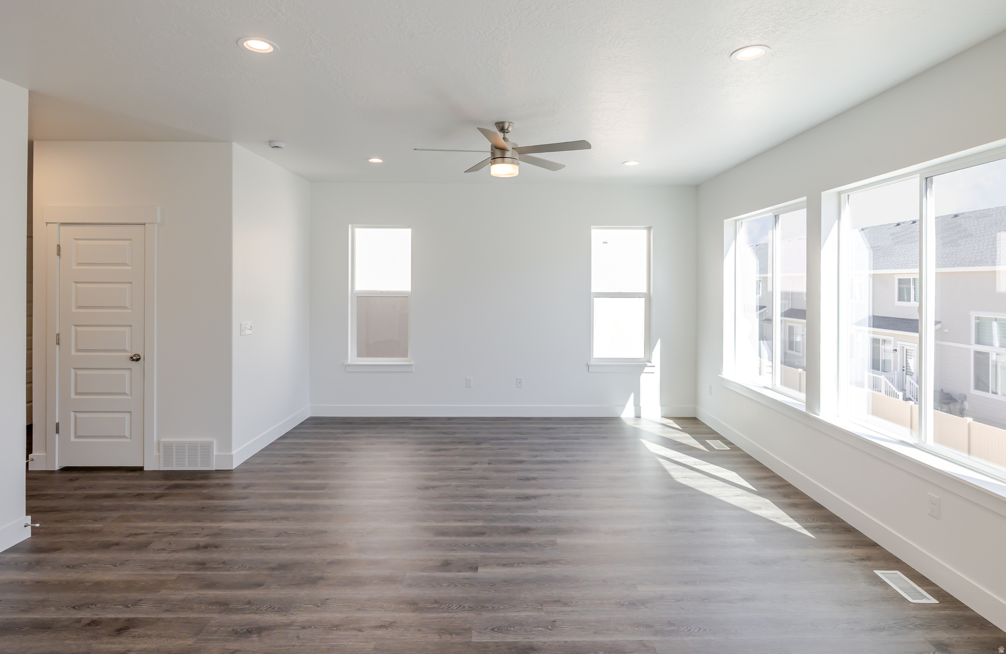 HIGHRIDGE - Residential