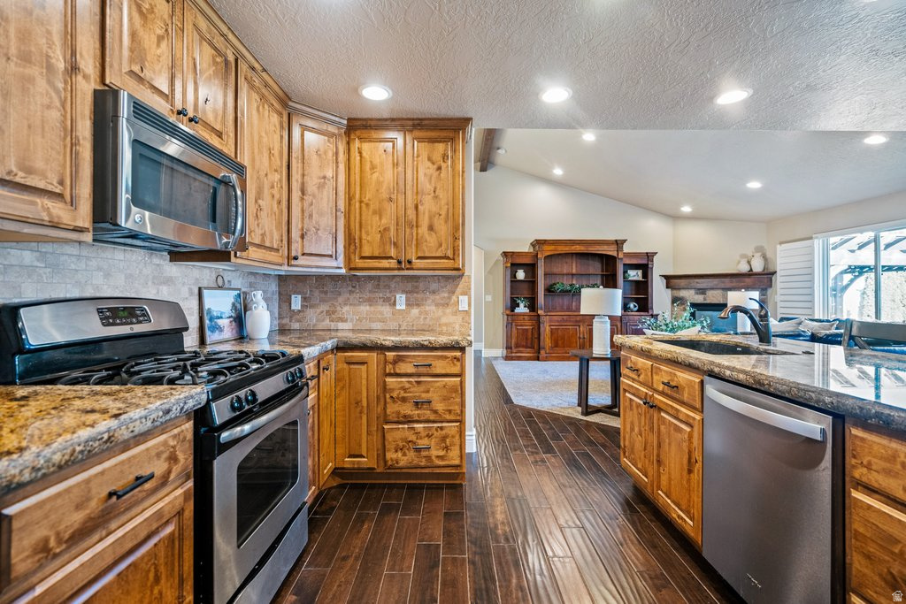 RJ STUBBS - Residential