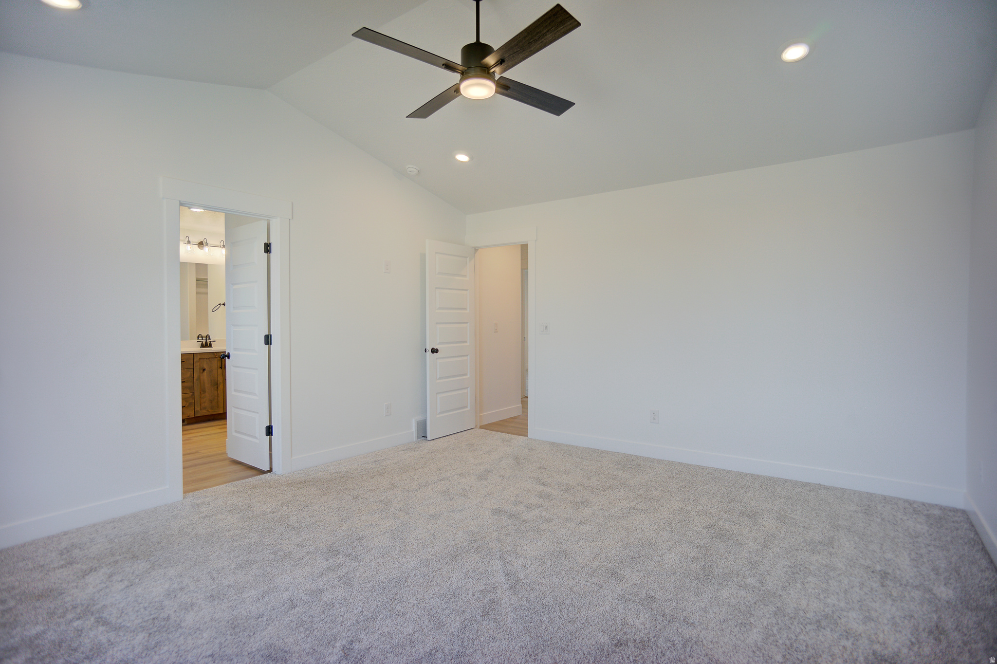 HERITAGE FARMS - Residential