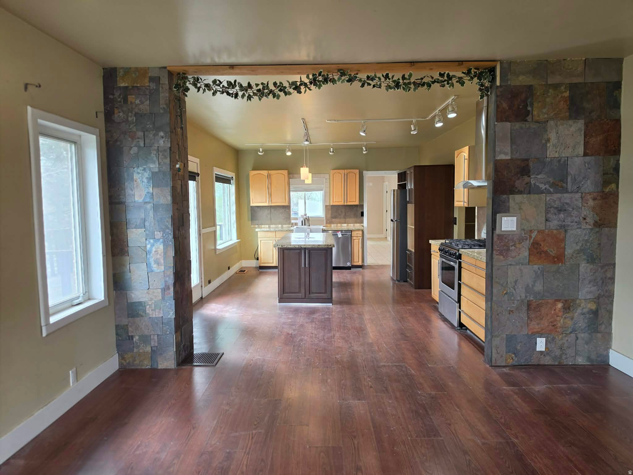 FILLMORE - Residential