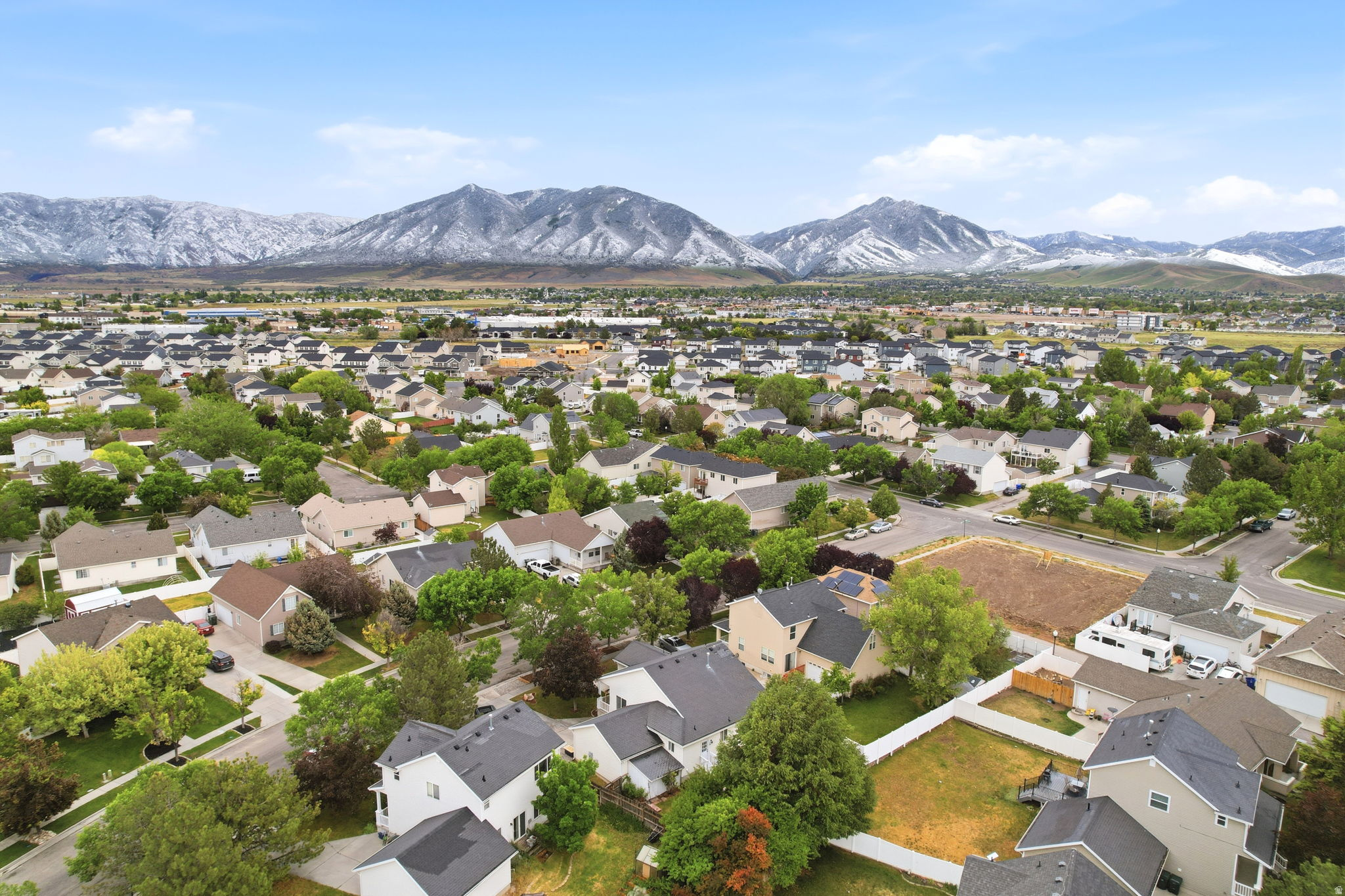 OVERLAKE - Residential
