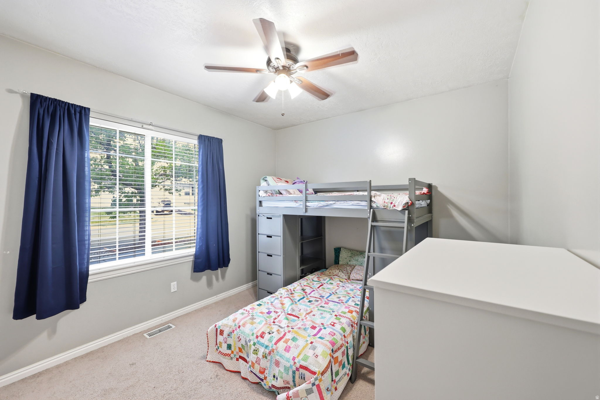 OVERLAKE - Residential