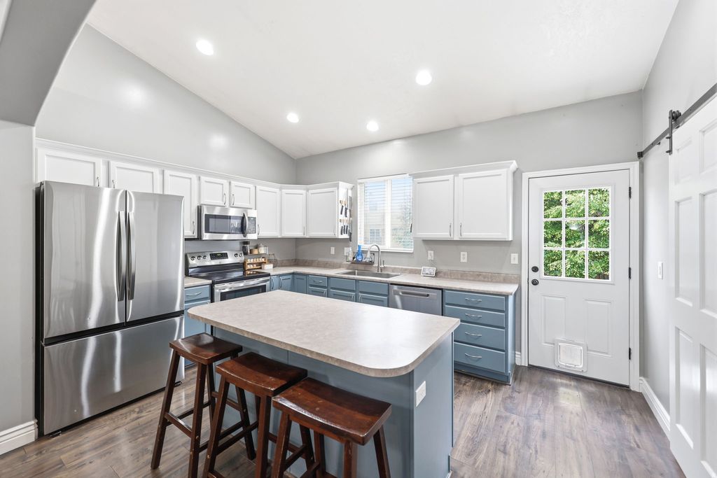 Photo of 1579 N DAWSON DR, Tooele, UT 84074 (MLS # 2159414)
