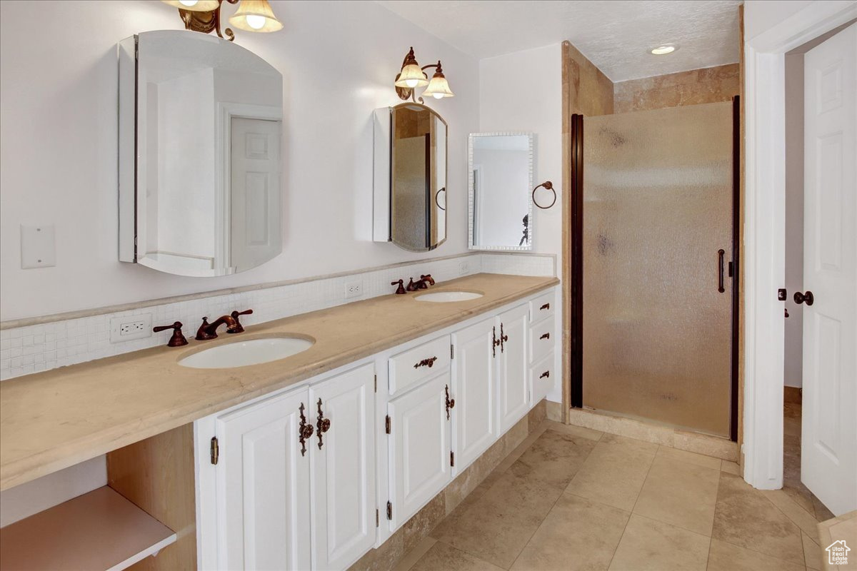 FERNWOOD HOLLOW - Residential