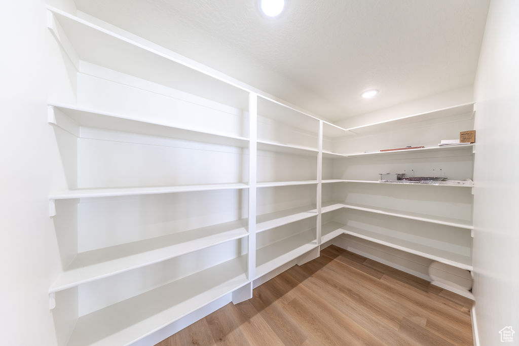 THE OAKS AT OAKRIDGE - Residential