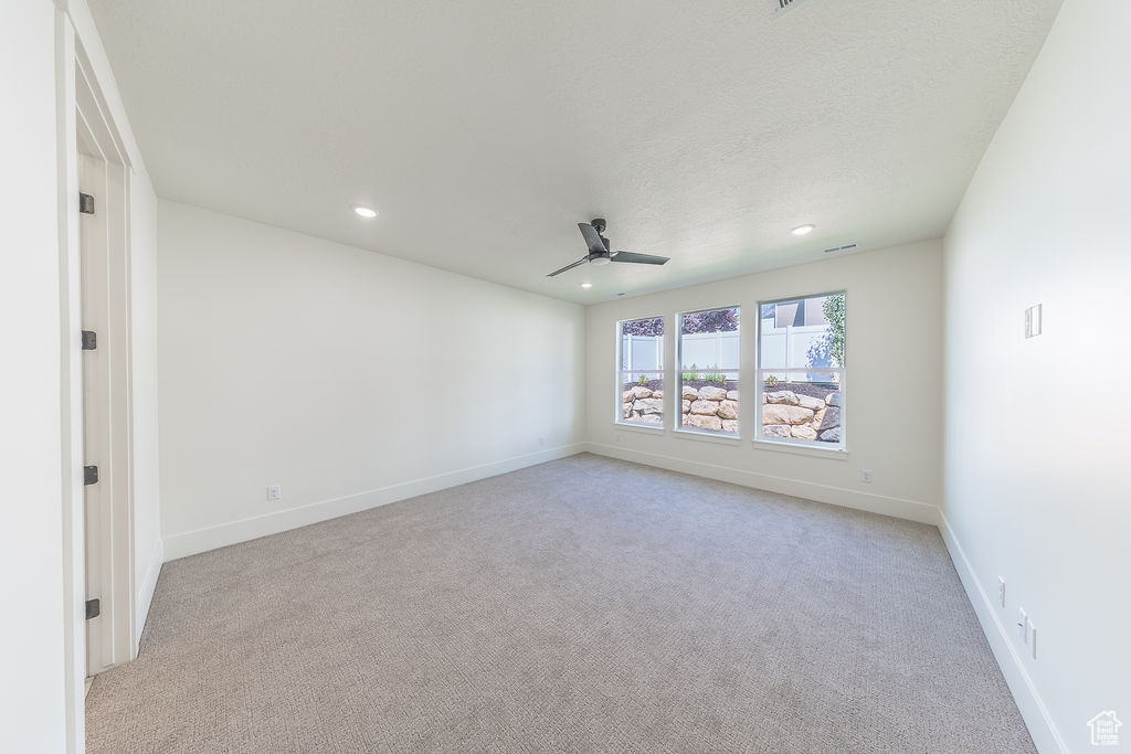 THE OAKS AT OAKRIDGE - Residential