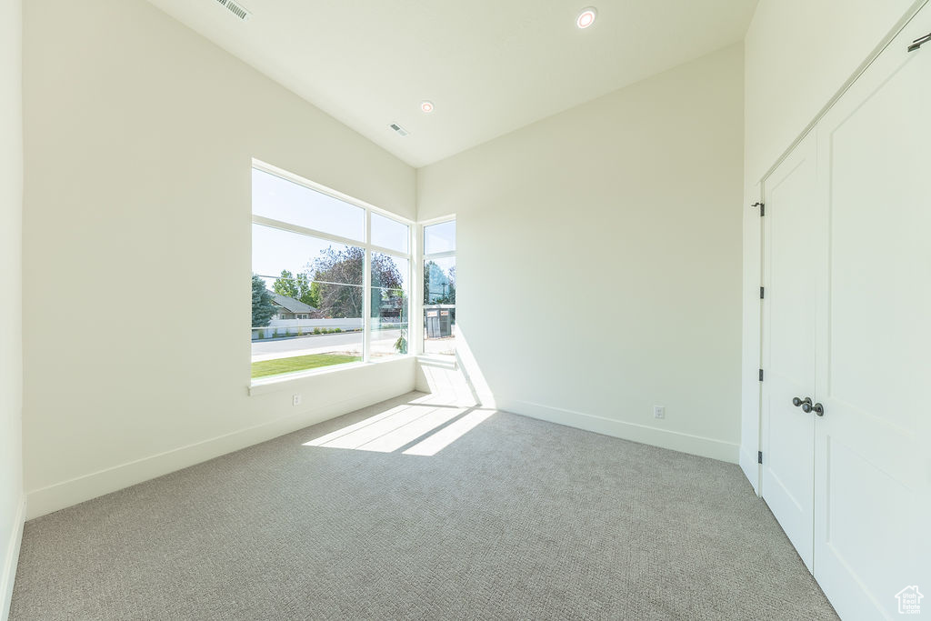 THE OAKS AT OAKRIDGE - Residential