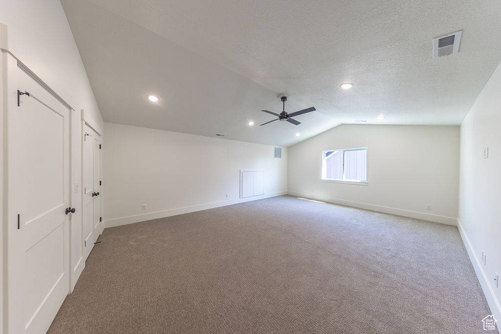 THE OAKS AT OAKRIDGE - Residential