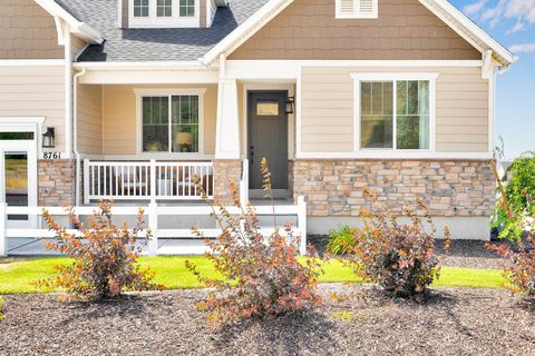 8761 N LAKESHORE DR 1203 Lake Point UT 84074