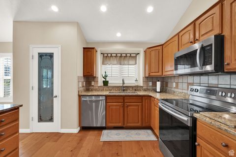Tiny photo for 1139 W 3150 S, Syracuse, UT 84075 (MLS # 2114764)