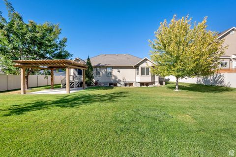 Tiny photo for 1139 W 3150 S, Syracuse, UT 84075 (MLS # 2114764)