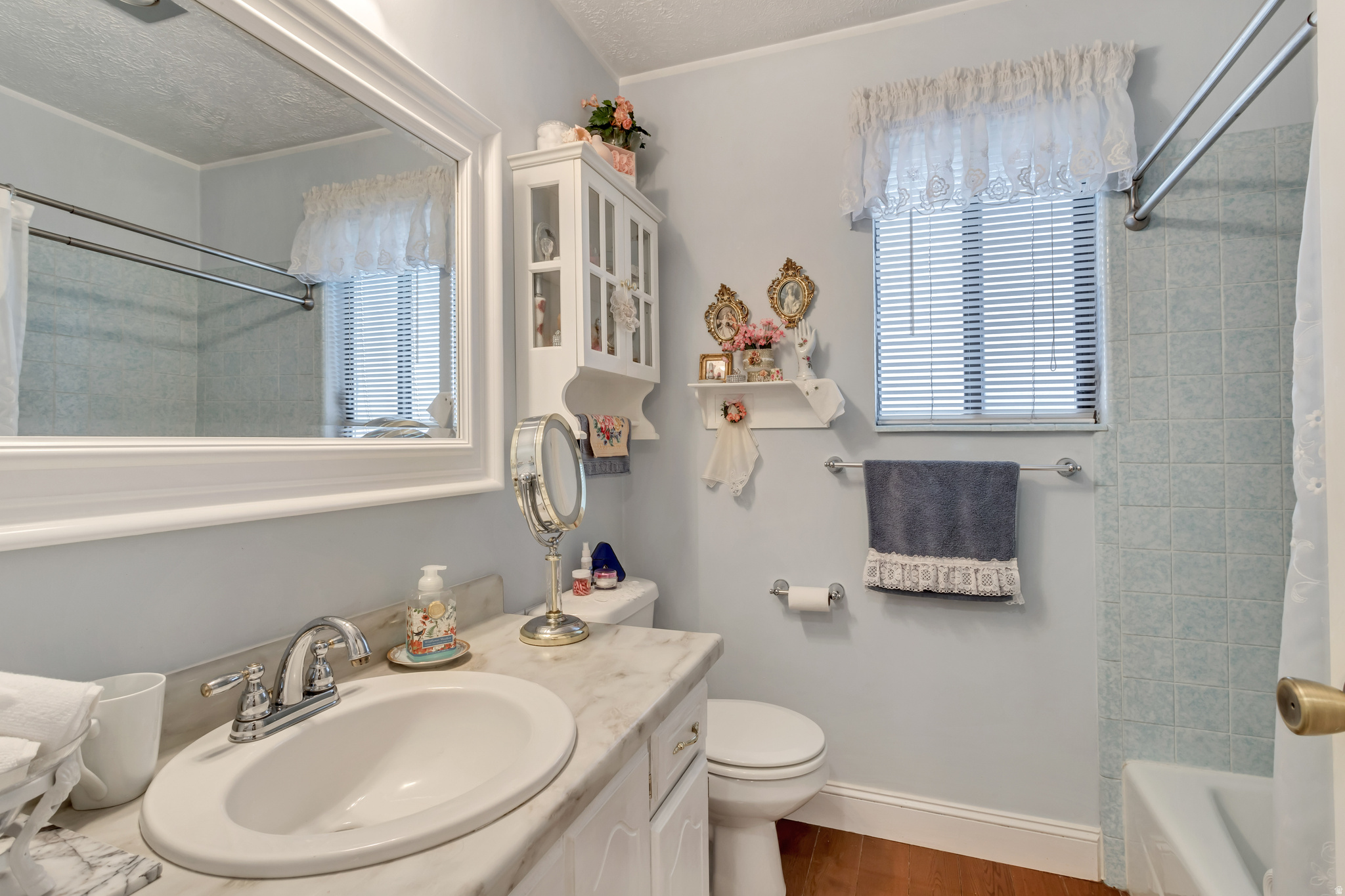 CLOVER CREST #3 - Residential