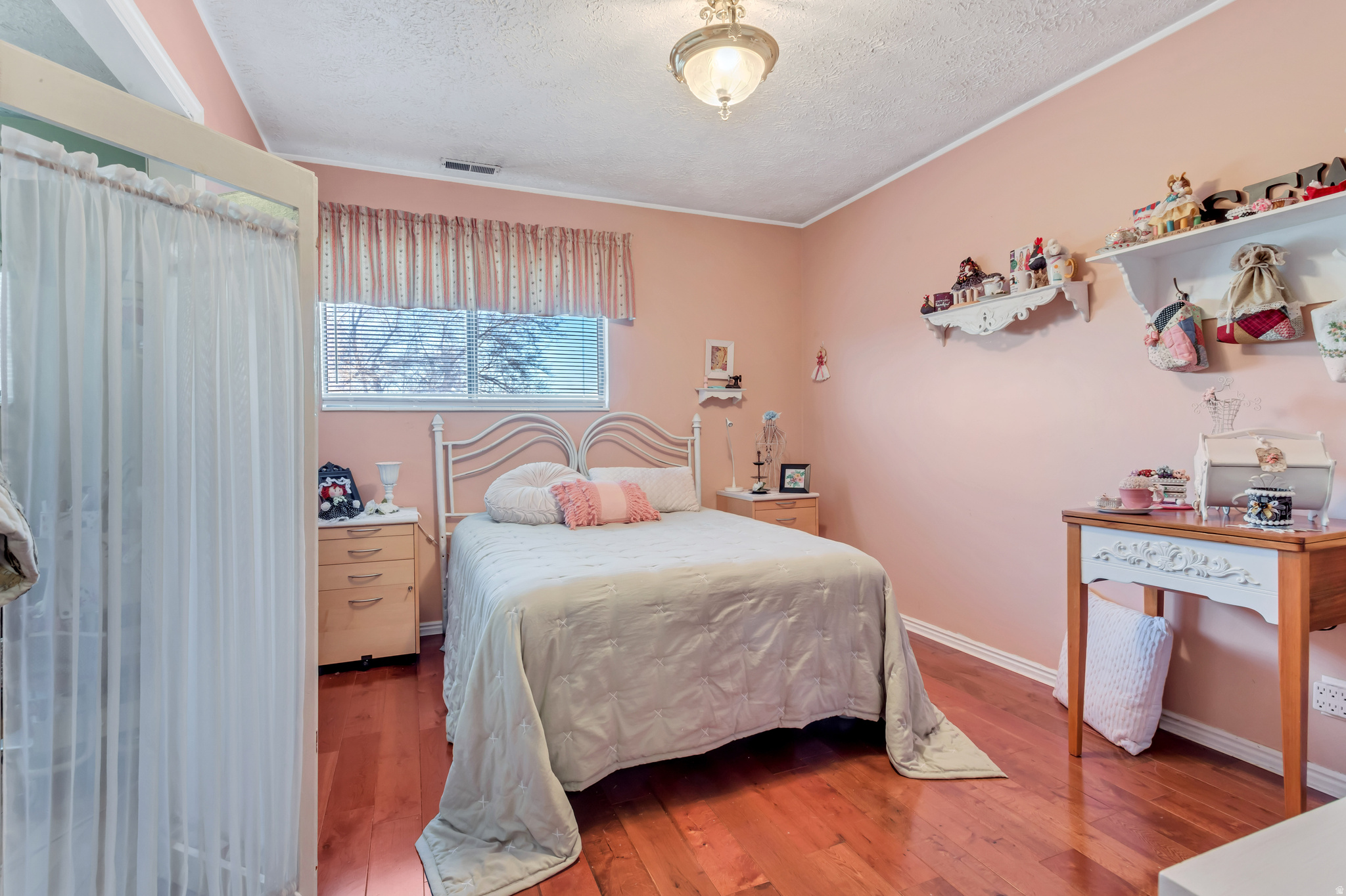 CLOVER CREST #3 - Residential