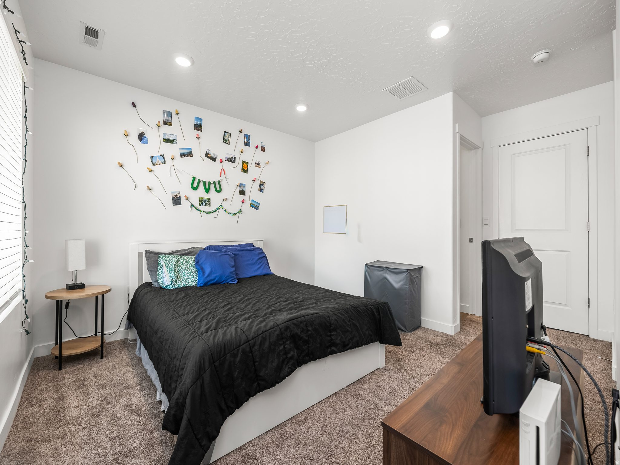 EDGEWATER - Residential